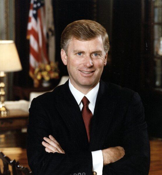 File:Dan Quayle, 1990.jpg