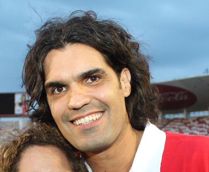 File:Fernandão 2011.jpg