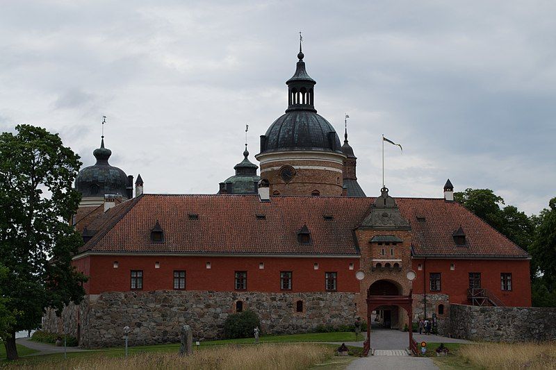 File:Gripsholms slott (9350394641).jpg