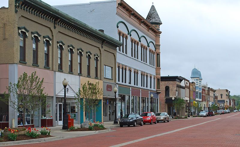 File:IoniaDowntownCommercialHistoricDistrict2.jpg