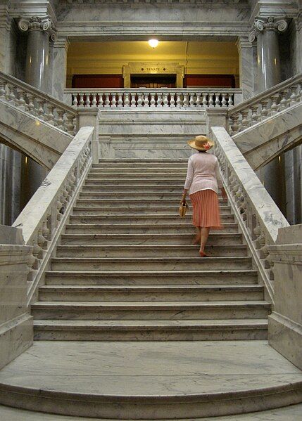 File:Kentucky capitol staircase.jpg