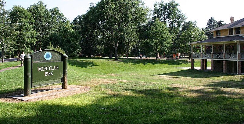 File:Montclair Park.JPG