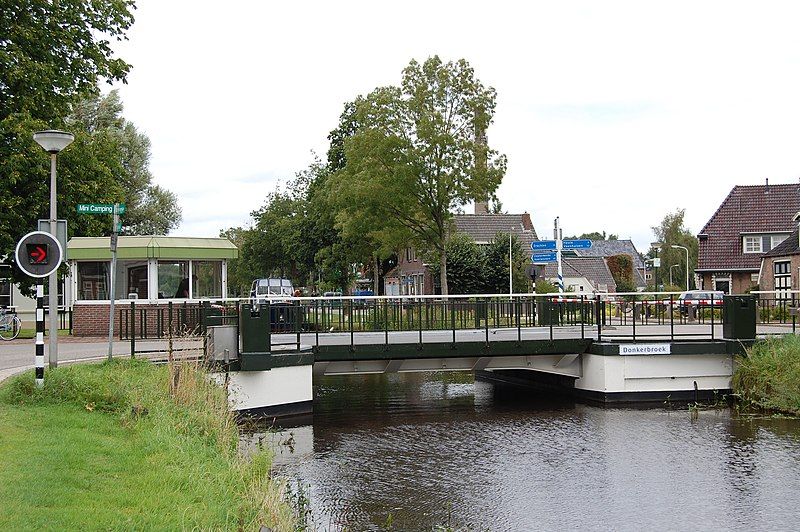 File:Opsterlandse-Compagniesvaart Donkerbroek brug.JPG