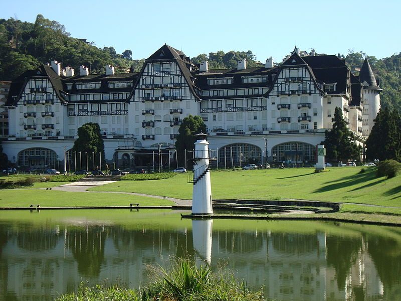 File:Palácio Quitandinha.jpg