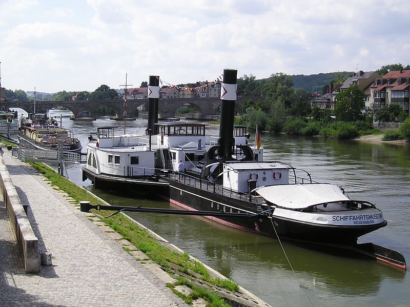 File:Schiffahrtsmuseum-Regensburg.jpg