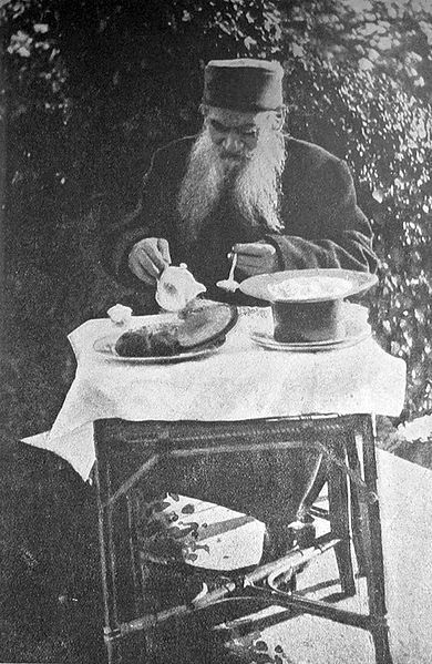 File:Tolstoj's vegetarian breakfast.JPG