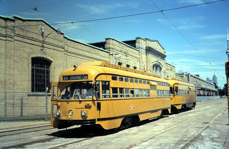 File:TorontoTransitCommissionPCCRailgrinderSet1991.jpg