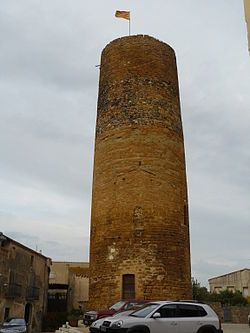 Tower the center of Cruïlles.