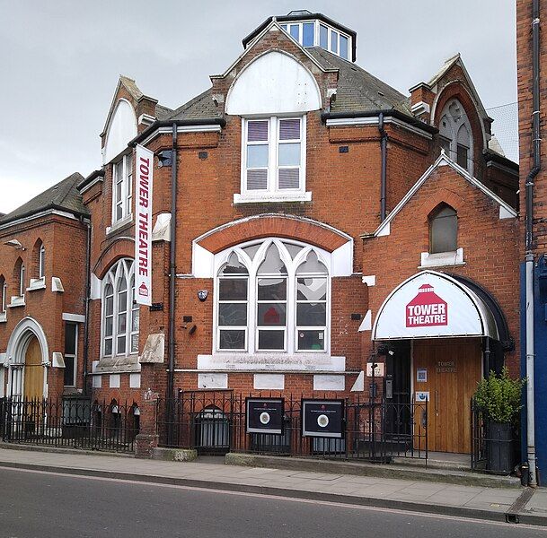 File:Tower Theatre, London.jpg