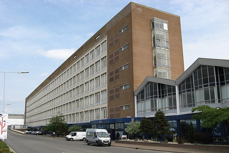 File:Unipart House, Cowley.jpg