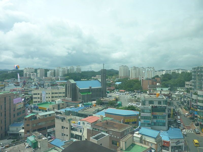 File:韓国忠清南道唐津市 市街地その２.JPG