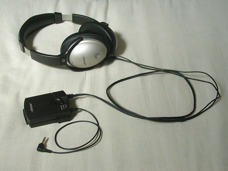 File:BOSE QuietComfort.JPG