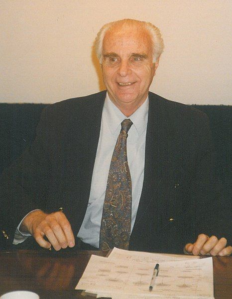 File:Carlos A. Mallmann.jpg