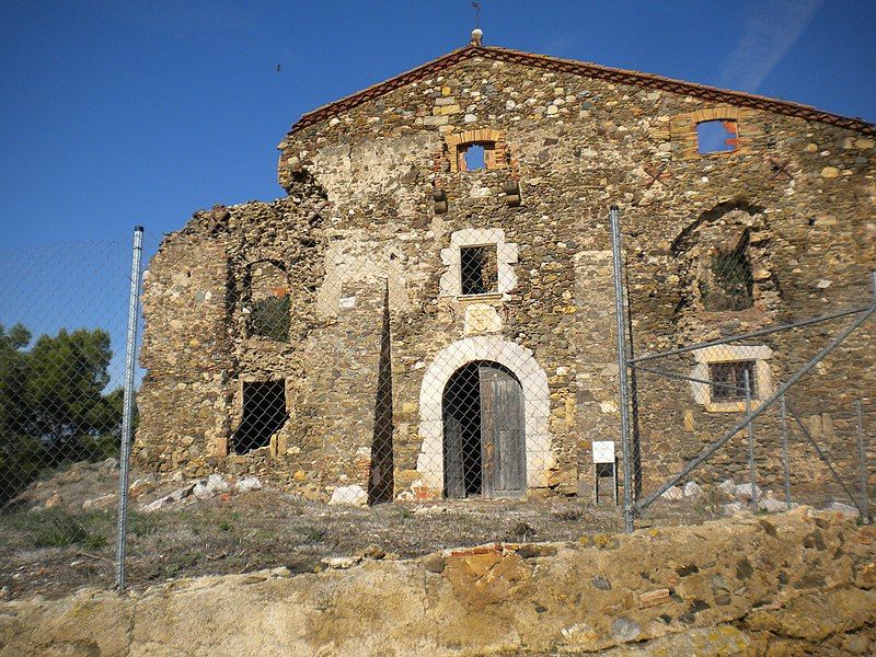 File:Castell de Vilamaniscle.jpg