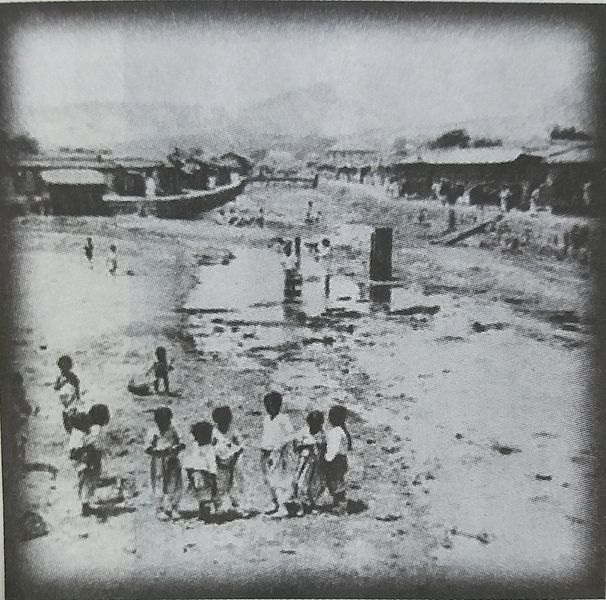 File:Cheonggyecheon 1904.jpg