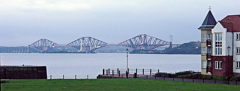 File:ForthBridgeFromDalgetyBay.jpg