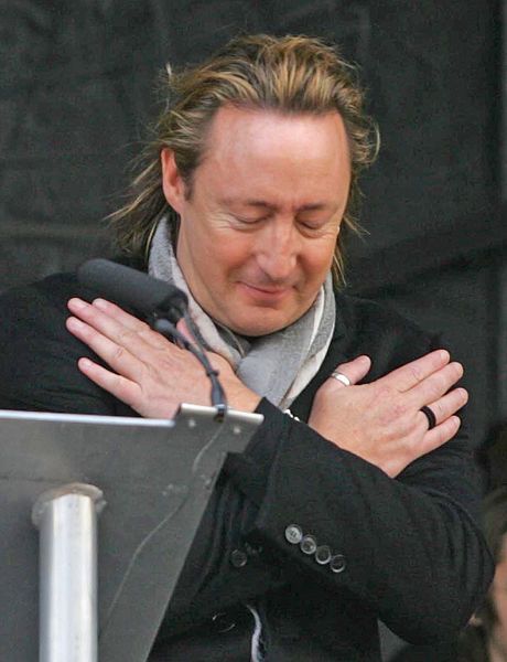 File:Julian Lennon.jpg