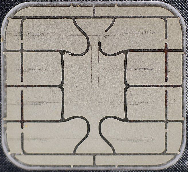 File:Kontaktfeld.Kreditkarte.EMV-Standard.jpg