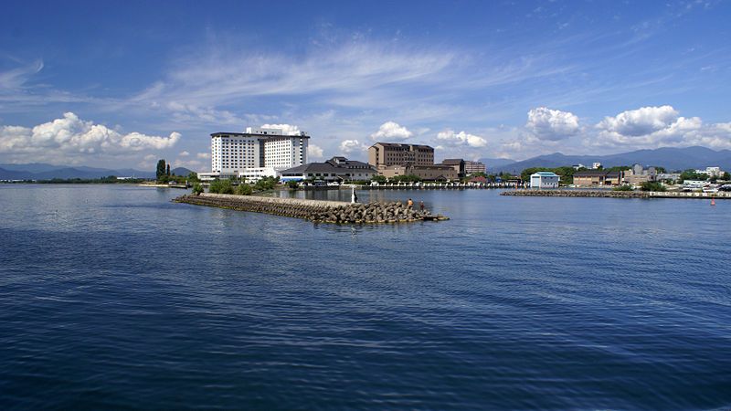 File:Nagahama port01s3872.jpg