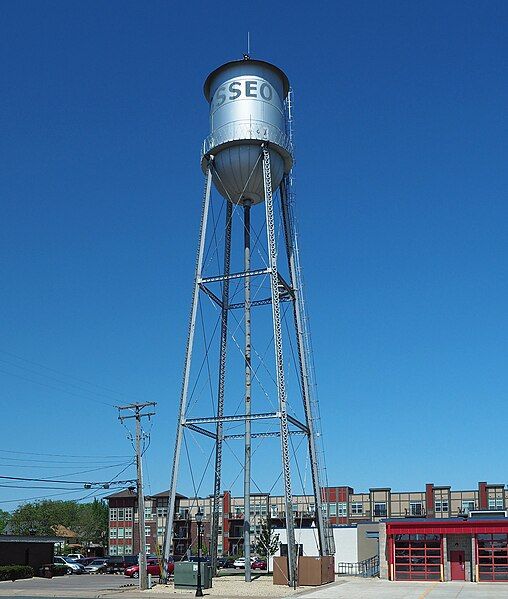 File:Osseo Water Tower.jpg