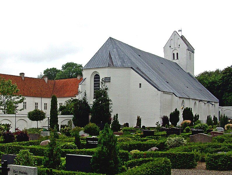 File:Oxholm kirke,Øland (Jammerbugt).JPG