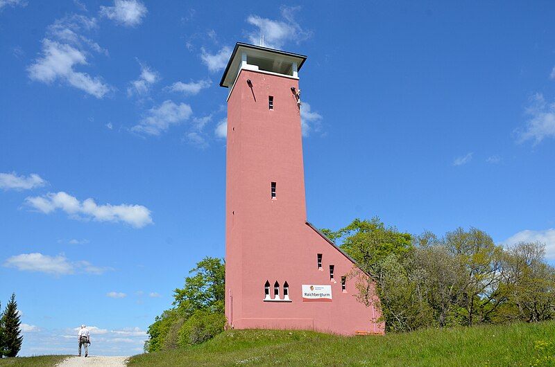 File:Raichbergturm, Schwäbischer Albverein.jpg