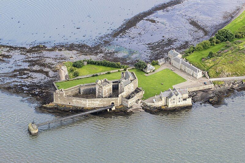 File:Scotland-2016-Aerial-Blackness Castle 02.jpg