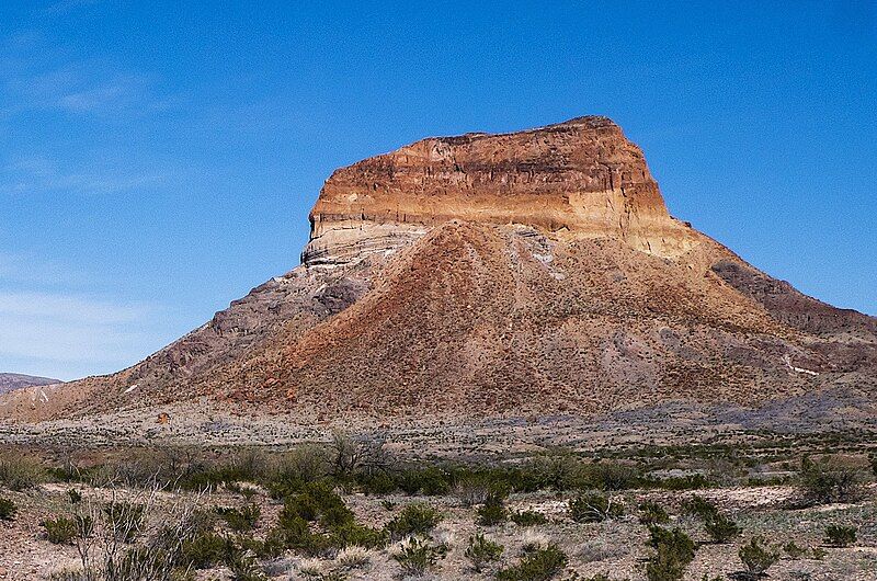 File:Cerro Castellan w.jpg