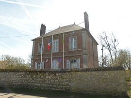 The town hall in Fay-les-Étangs