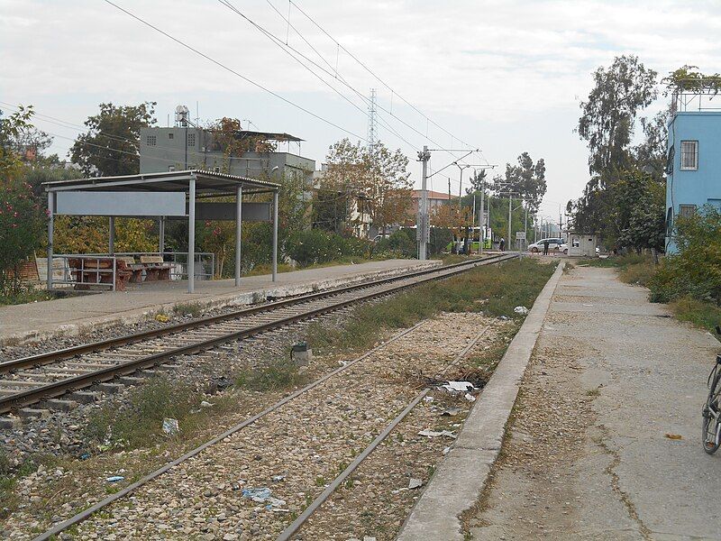 File:Kiremithane railway station1.JPG