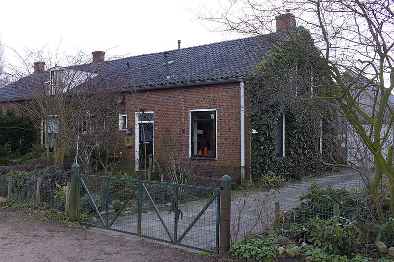 File:Langbouwschuur Peest.jpg