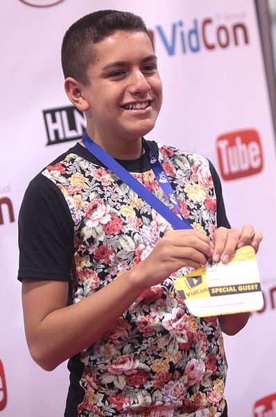 File:Lohanthony (14557373603) (cropped).jpg