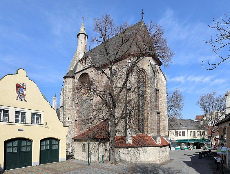 File:Mödling - Spitalskirche.JPG