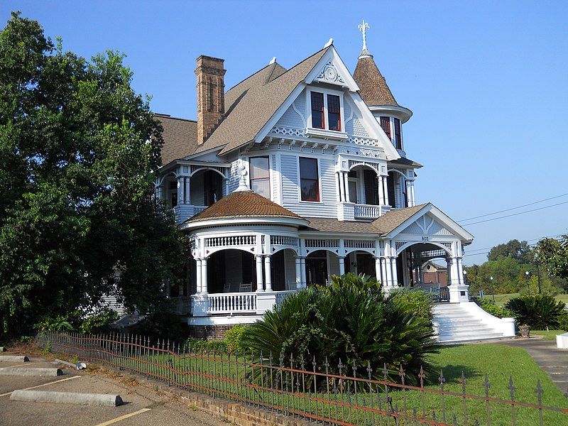 File:McLeodHouse (Hattiesburg, MS).jpg