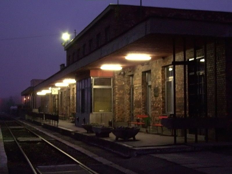 File:Railwaystation of Gyula.jpg