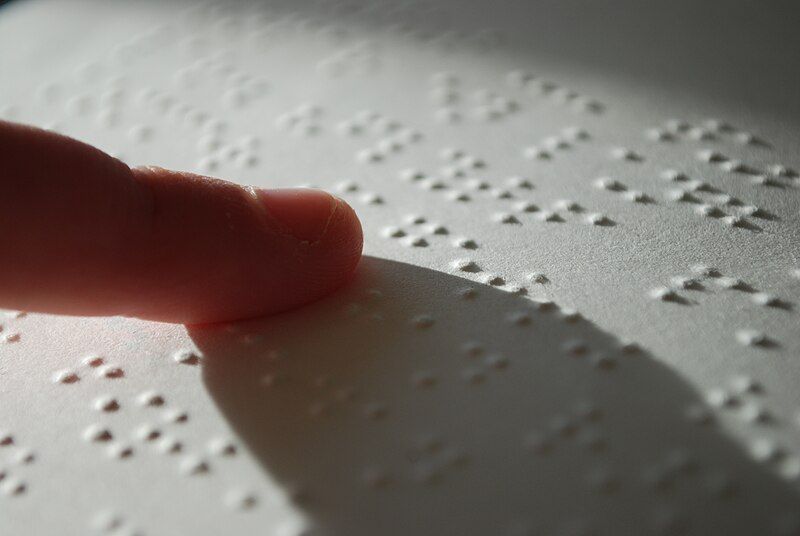 File:Reading Braille.jpg