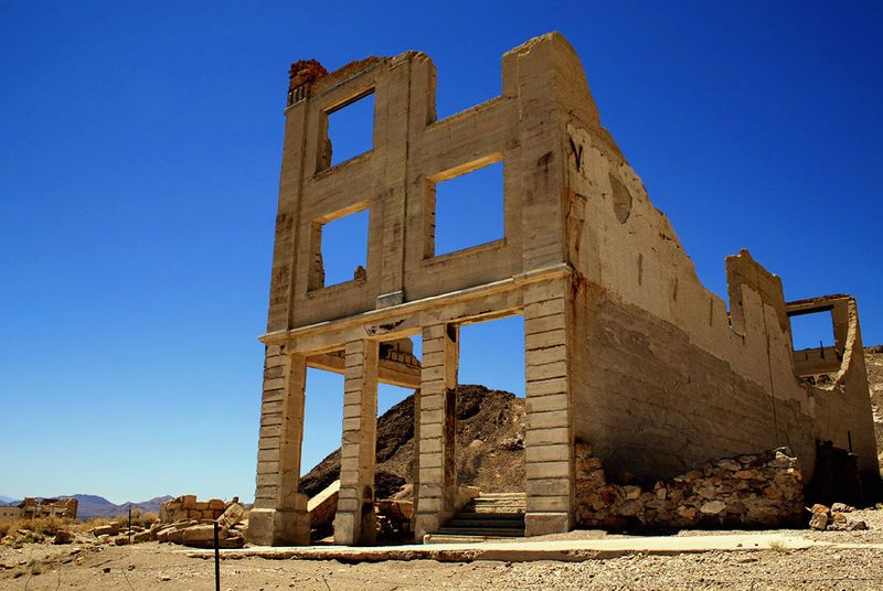 File:Rhyolite Cook Bank.jpg