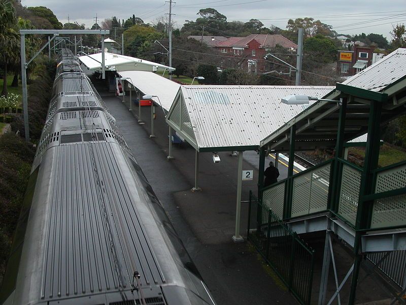 File:Roseville Station.JPG