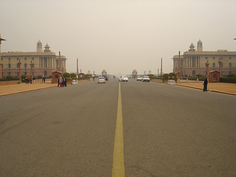 File:Therajpathindelhi.JPG