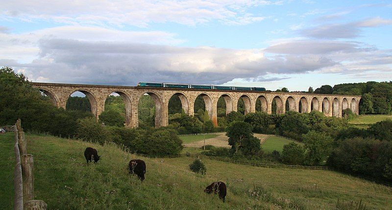 File:Viaduct Sun.jpg