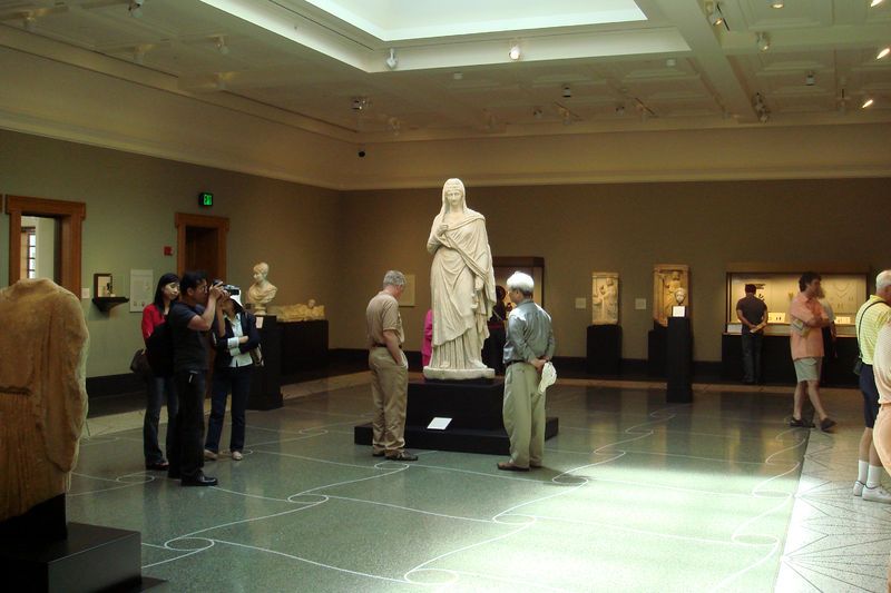 File:060807-004-GettyVilla003gallery.jpg