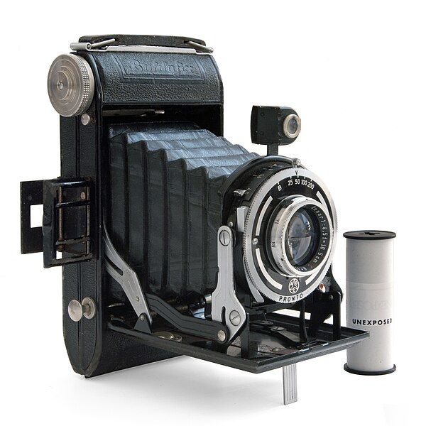 File:Baldafix folding camera.jpg