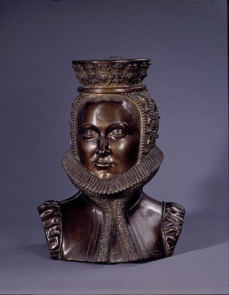 File:Bust of Sophie.jpg