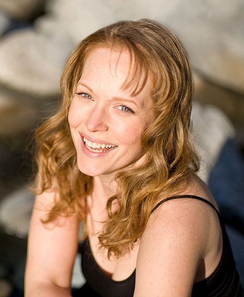 File:Chelah Horsdal.jpg