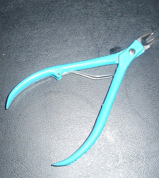 File:Cuticle Cutter.JPG