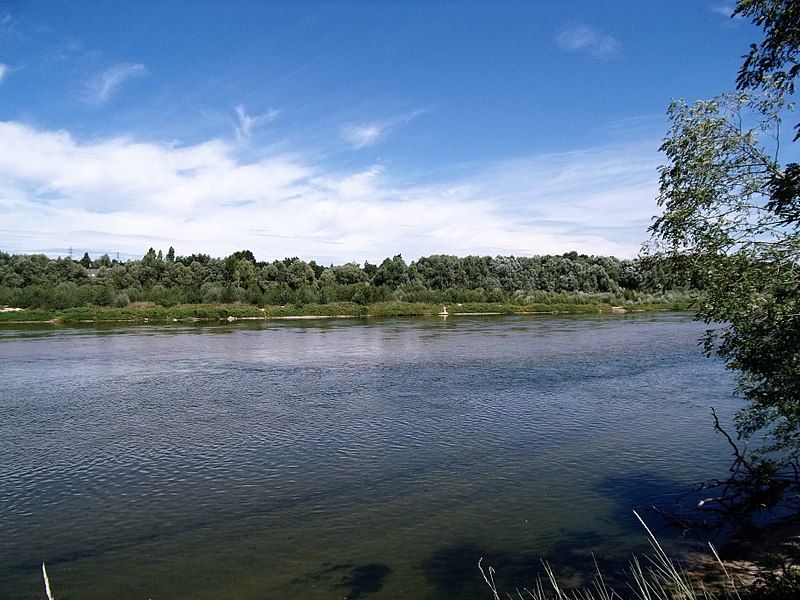 File:Loire Fondettes.jpg