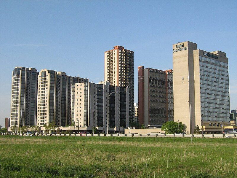 File:Longueuil skyline.jpg