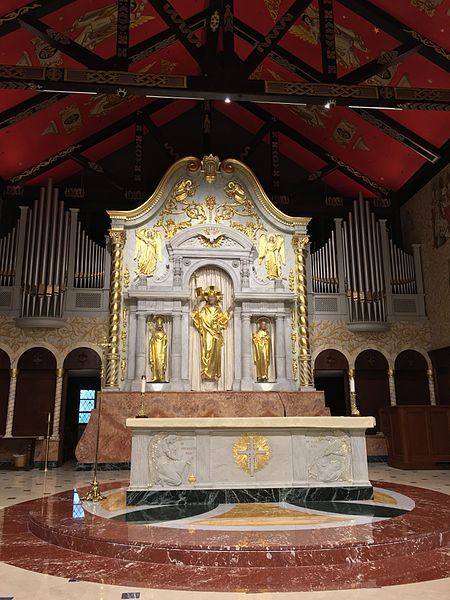 File:Main altar .jpg