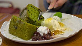 "Chiffon cake" with matcha