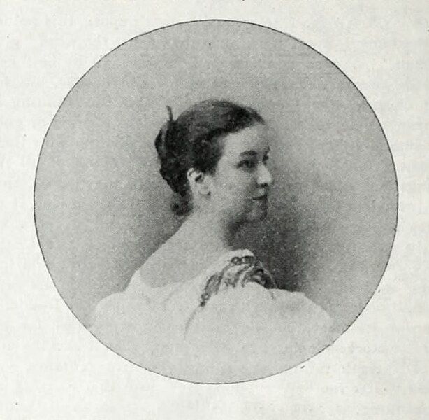 File:Miss Isabel McKenna.jpg